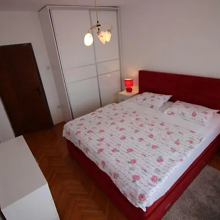 Apartment Francika *